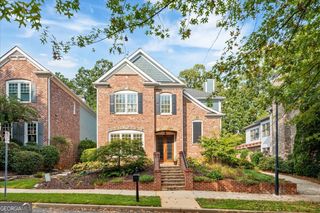 932 Manor Parc Drive, Decatur, GA 30033