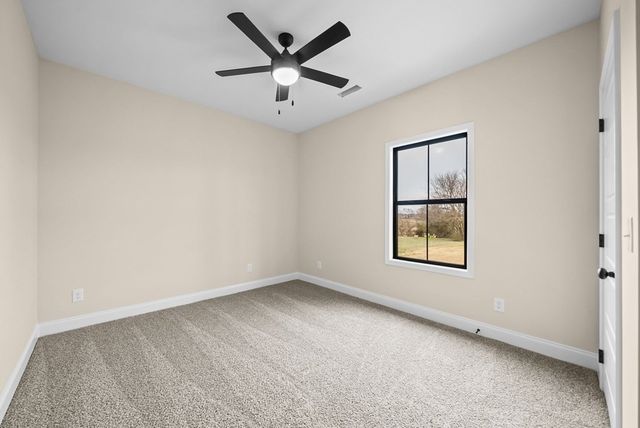 416 Old Major Ln, Hopkinsville, KY 42240