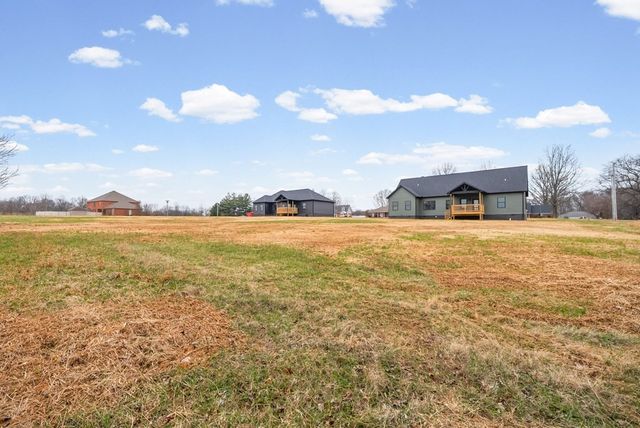 416 Old Major Ln, Hopkinsville, KY 42240