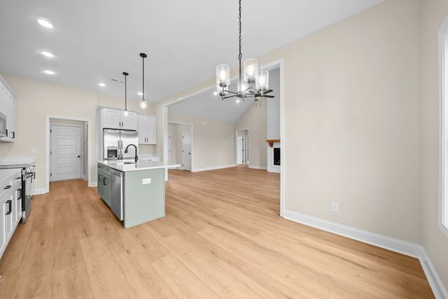 416 Old Major Ln, Hopkinsville, KY 42240