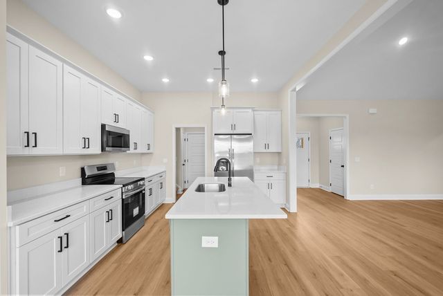 416 Old Major Ln, Hopkinsville, KY 42240