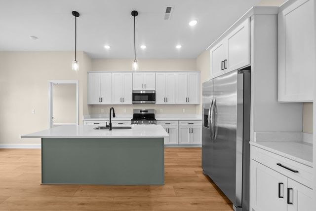 416 Old Major Ln, Hopkinsville, KY 42240