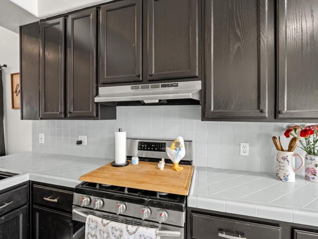 1012 Fedora Avenue, Clovis, CA 93612
