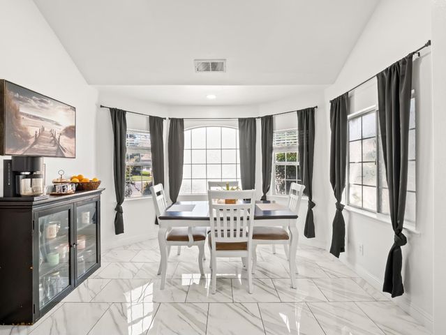 1012 Fedora Avenue, Clovis, CA 93612