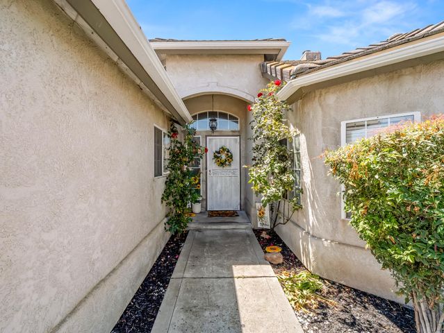 1012 Fedora Avenue, Clovis, CA 93612