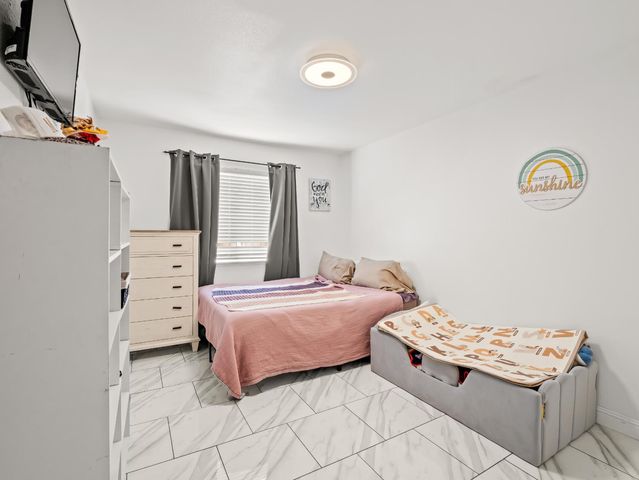 1012 Fedora Avenue, Clovis, CA 93612