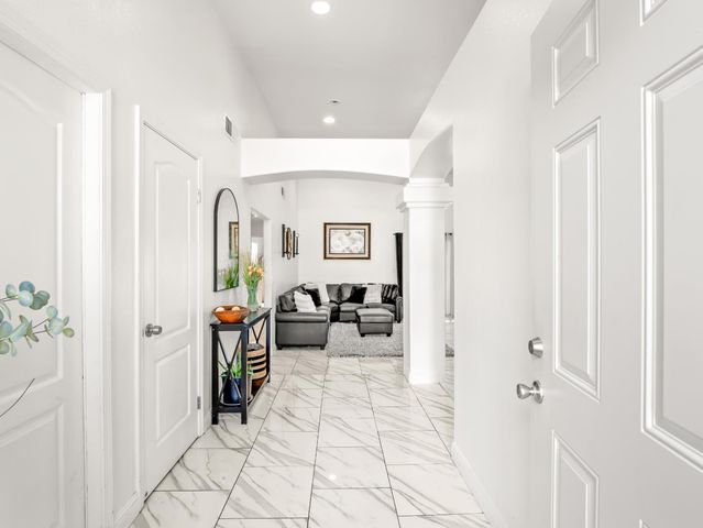 1012 Fedora Avenue, Clovis, CA 93612
