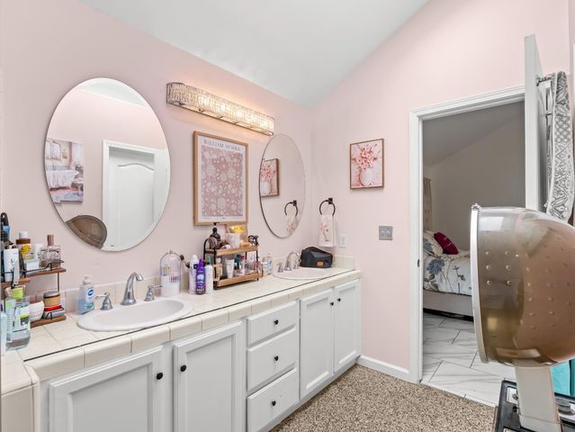 1012 Fedora Avenue, Clovis, CA 93612