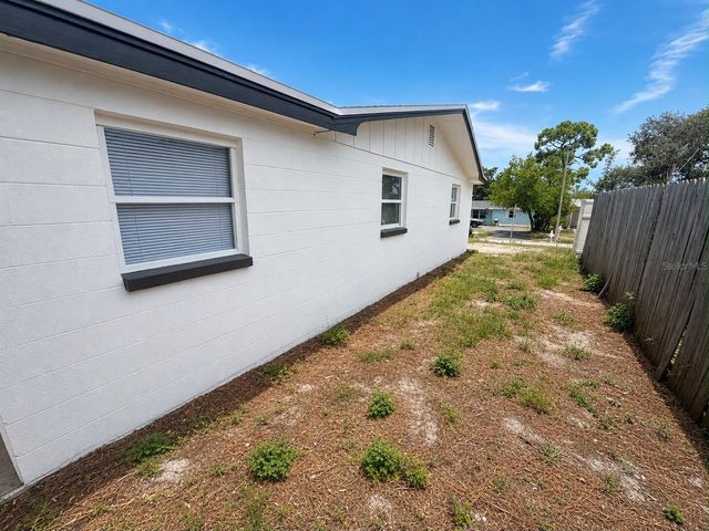4116 OAKFIELD AVENUE, Holiday, FL 34691