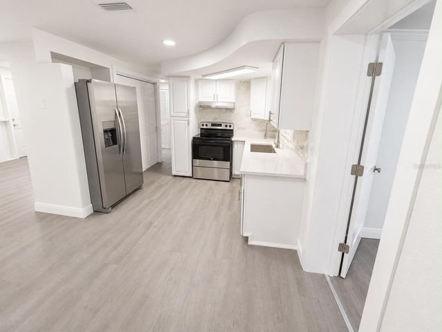 4116 OAKFIELD AVENUE, Holiday, FL 34691