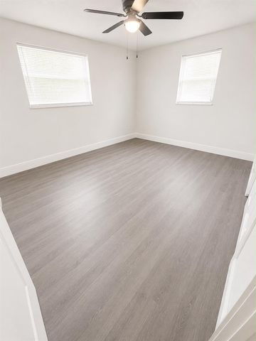 4116 OAKFIELD AVENUE, Holiday, FL 34691