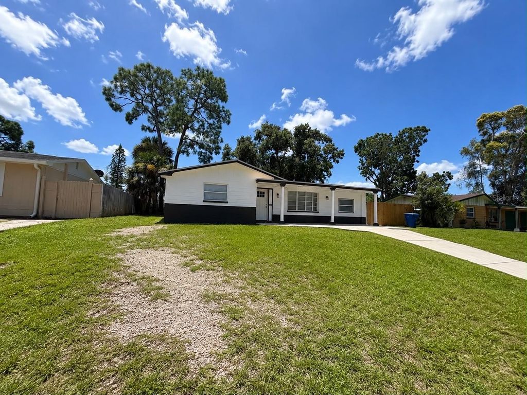 4116 OAKFIELD AVENUE, Holiday, FL 34691