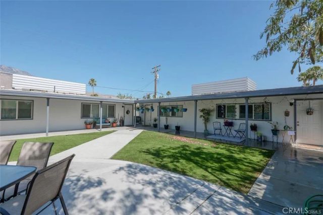 587 El Placer, Palm Springs, CA 92264