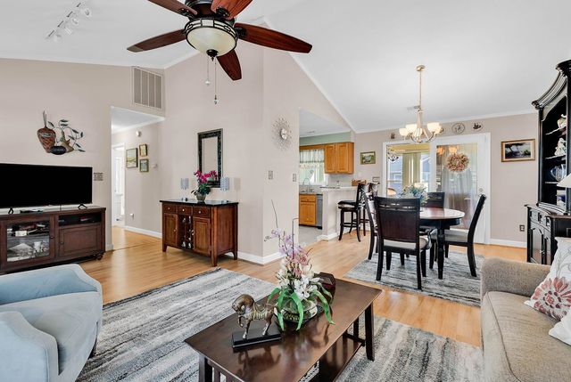 9468 Chicory Ln., Murrells Inlet, SC 29576