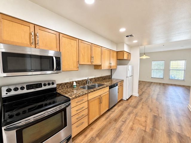 125 Patterson Street 121, San Jose, CA 95112