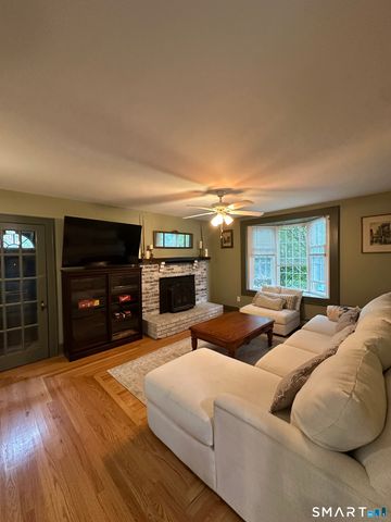 105 Walnut Street, Seymour, CT 06483
