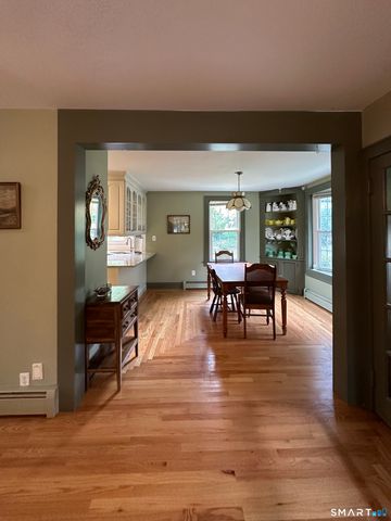105 Walnut Street, Seymour, CT 06483