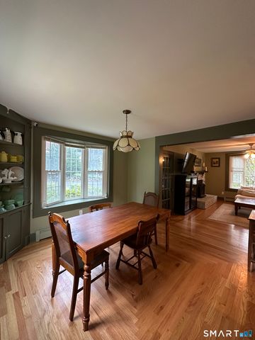 105 Walnut Street, Seymour, CT 06483