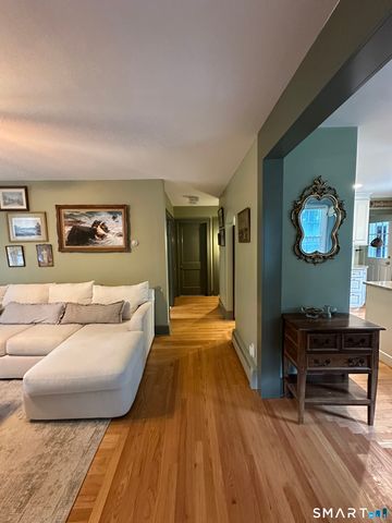 105 Walnut Street, Seymour, CT 06483