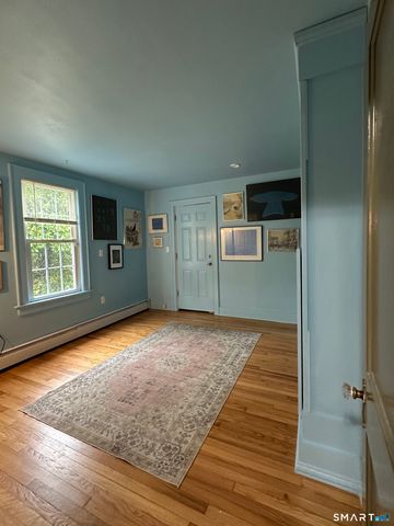 105 Walnut Street, Seymour, CT 06483
