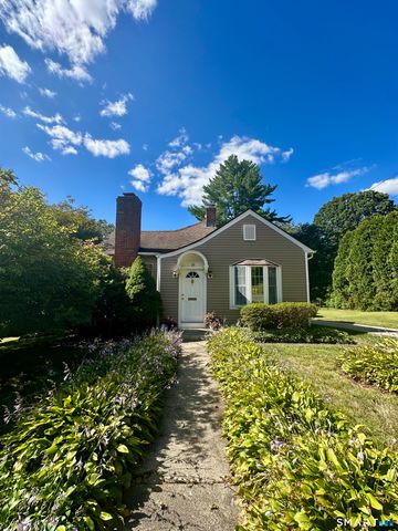 105 Walnut Street, Seymour, CT 06483