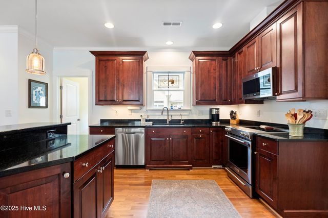 4244 Pine Hollow Drive, Wilmington, NC 28412