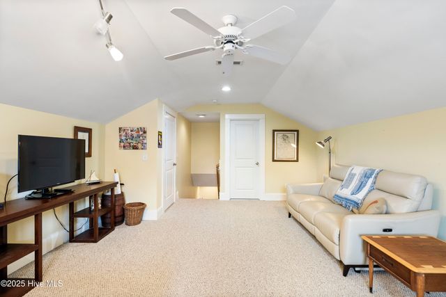 4244 Pine Hollow Drive, Wilmington, NC 28412