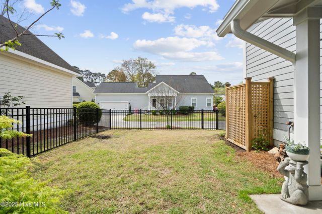 4244 Pine Hollow Drive, Wilmington, NC 28412