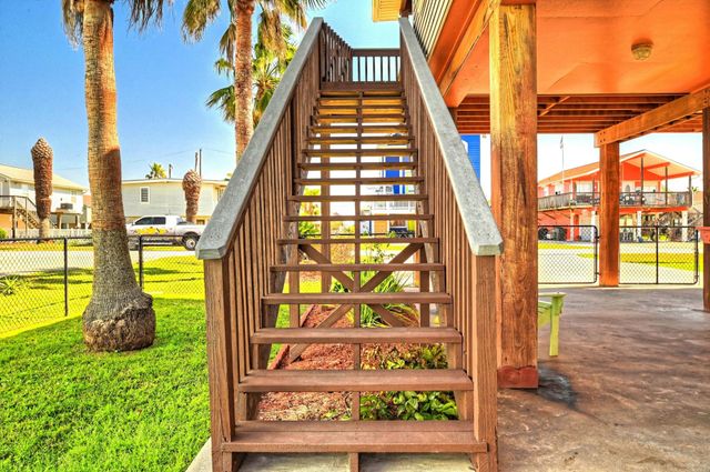 4010 Panola Drive, Galveston, TX 77554