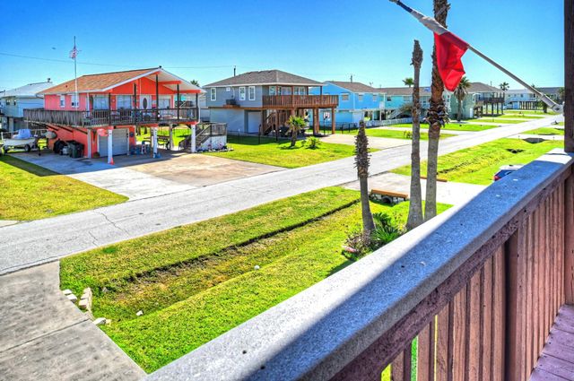 4010 Panola Drive, Galveston, TX 77554