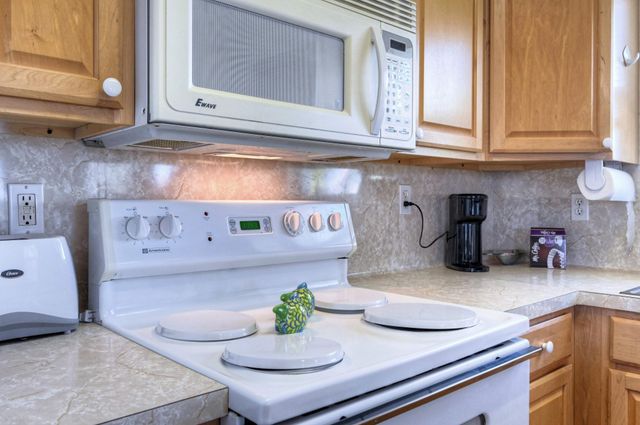 4010 Panola Drive, Galveston, TX 77554