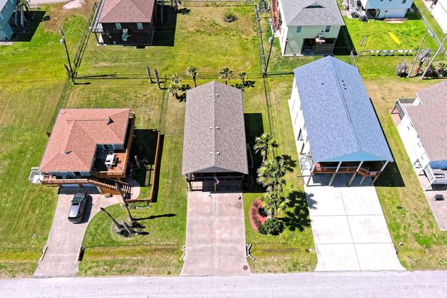 4010 Panola Drive, Galveston, TX 77554