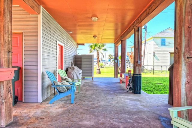 4010 Panola Drive, Galveston, TX 77554