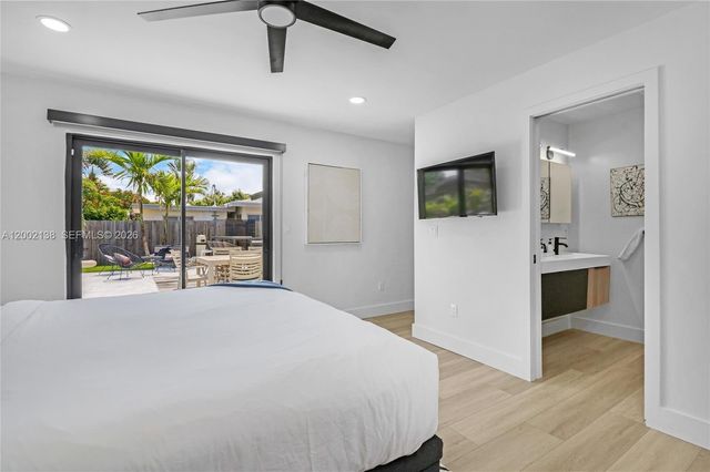 811 NE 17th Ct, Fort Lauderdale, FL 33305