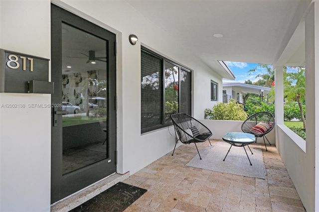 811 NE 17th Ct, Fort Lauderdale, FL 33305