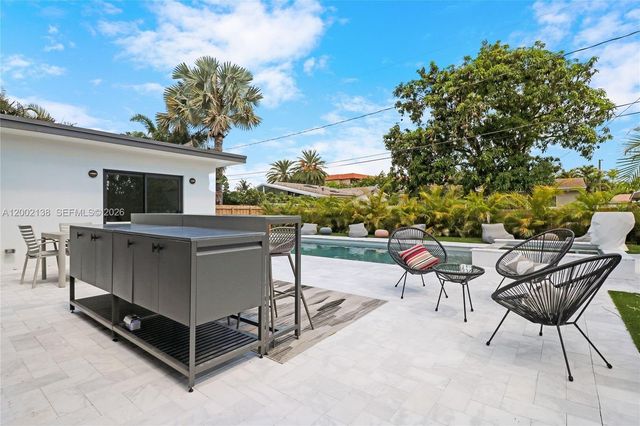 811 NE 17th Ct, Fort Lauderdale, FL 33305