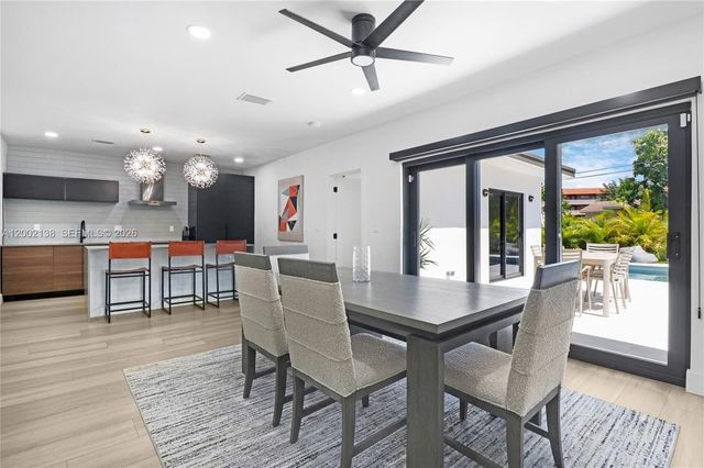 811 NE 17th Ct, Fort Lauderdale, FL 33305