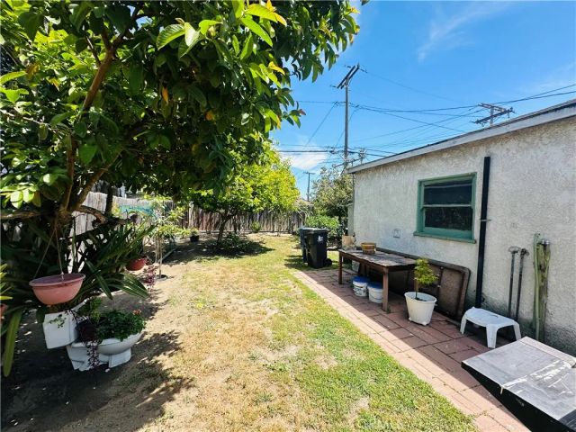 2506 Webster, Long Beach, CA 90810