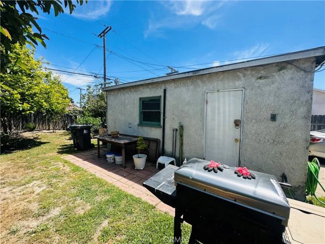 2506 Webster, Long Beach, CA 90810