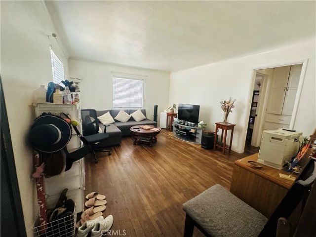 2506 Webster, Long Beach, CA 90810