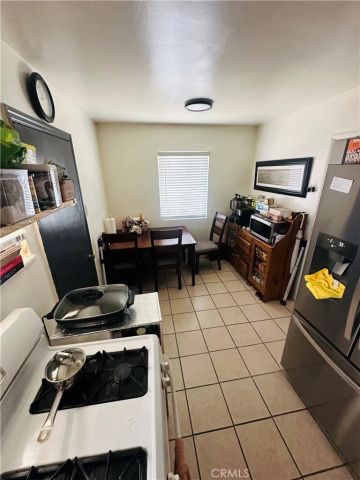 2506 Webster, Long Beach, CA 90810