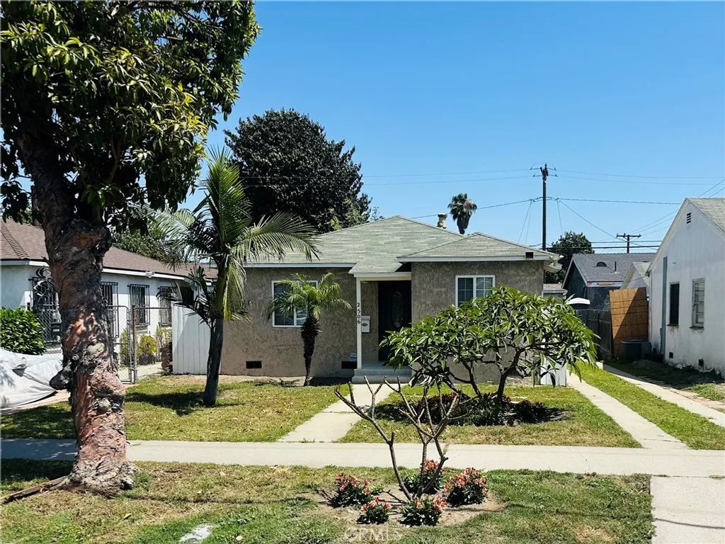2506 Webster, Long Beach, CA 90810