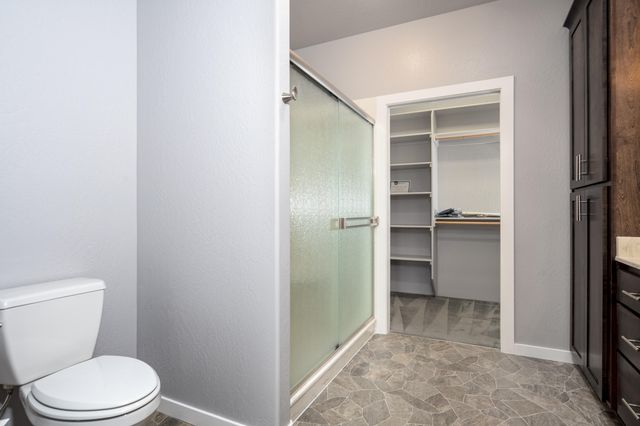 650 Golden Peak Drive, Central Point, OR 97502