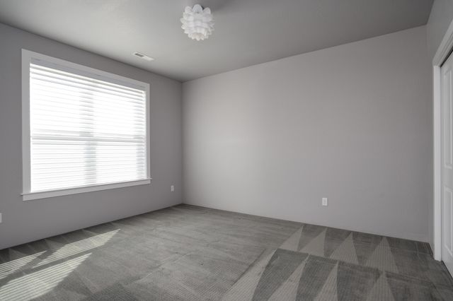 650 Golden Peak Drive, Central Point, OR 97502