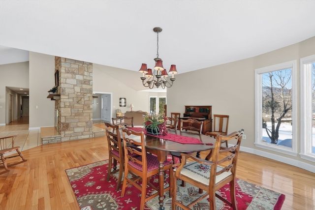 175 Scantic Rd, Hampden, MA 01036