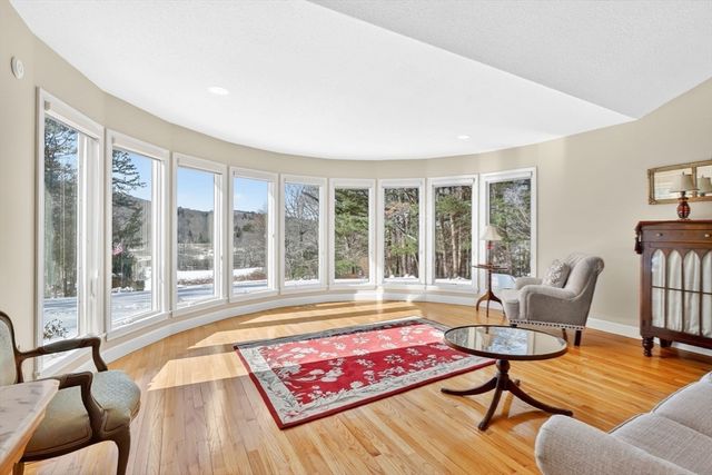 175 Scantic Rd, Hampden, MA 01036