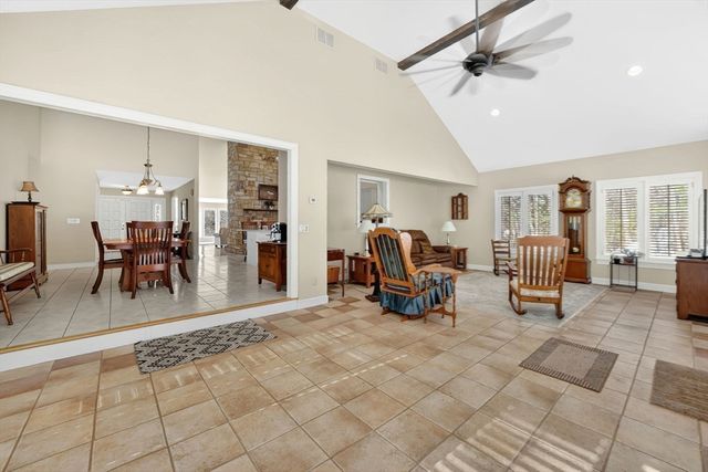 175 Scantic Rd, Hampden, MA 01036