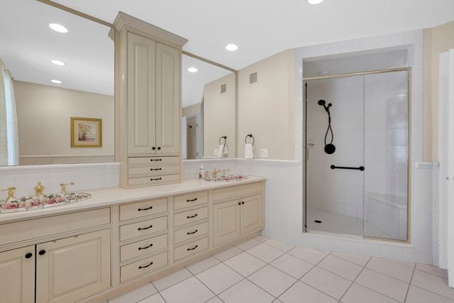 175 Scantic Rd, Hampden, MA 01036