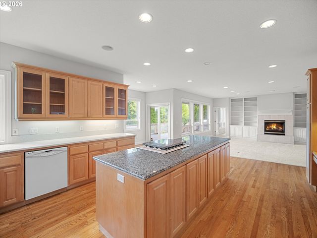 8906 Sw 172ND Pl, Beaverton, OR 97007
