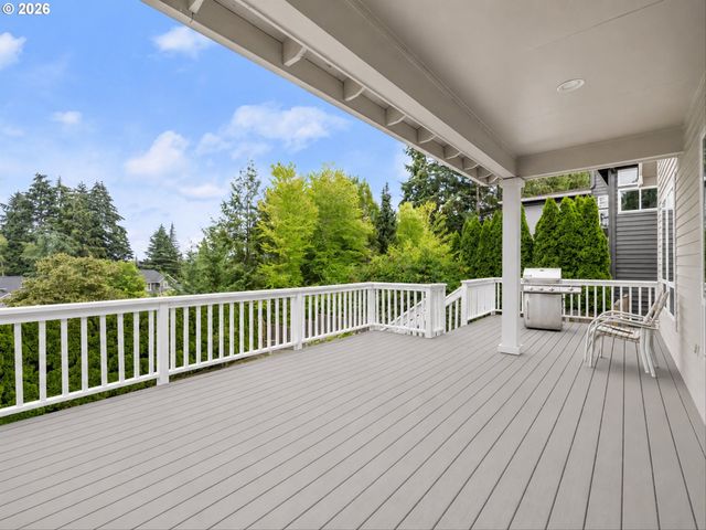 8906 Sw 172ND Pl, Beaverton, OR 97007